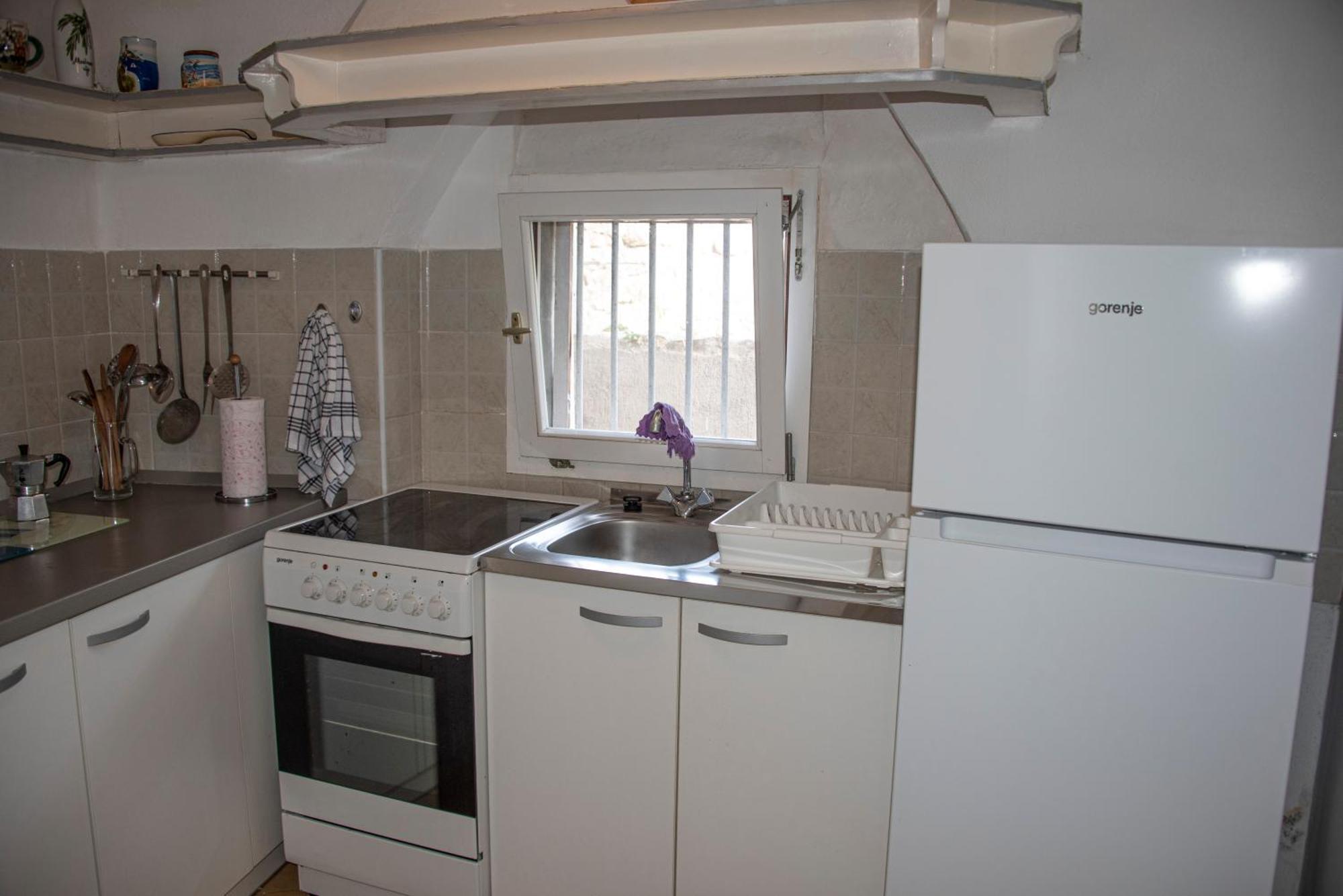 Apartman Nives Lubenice Luaran gambar