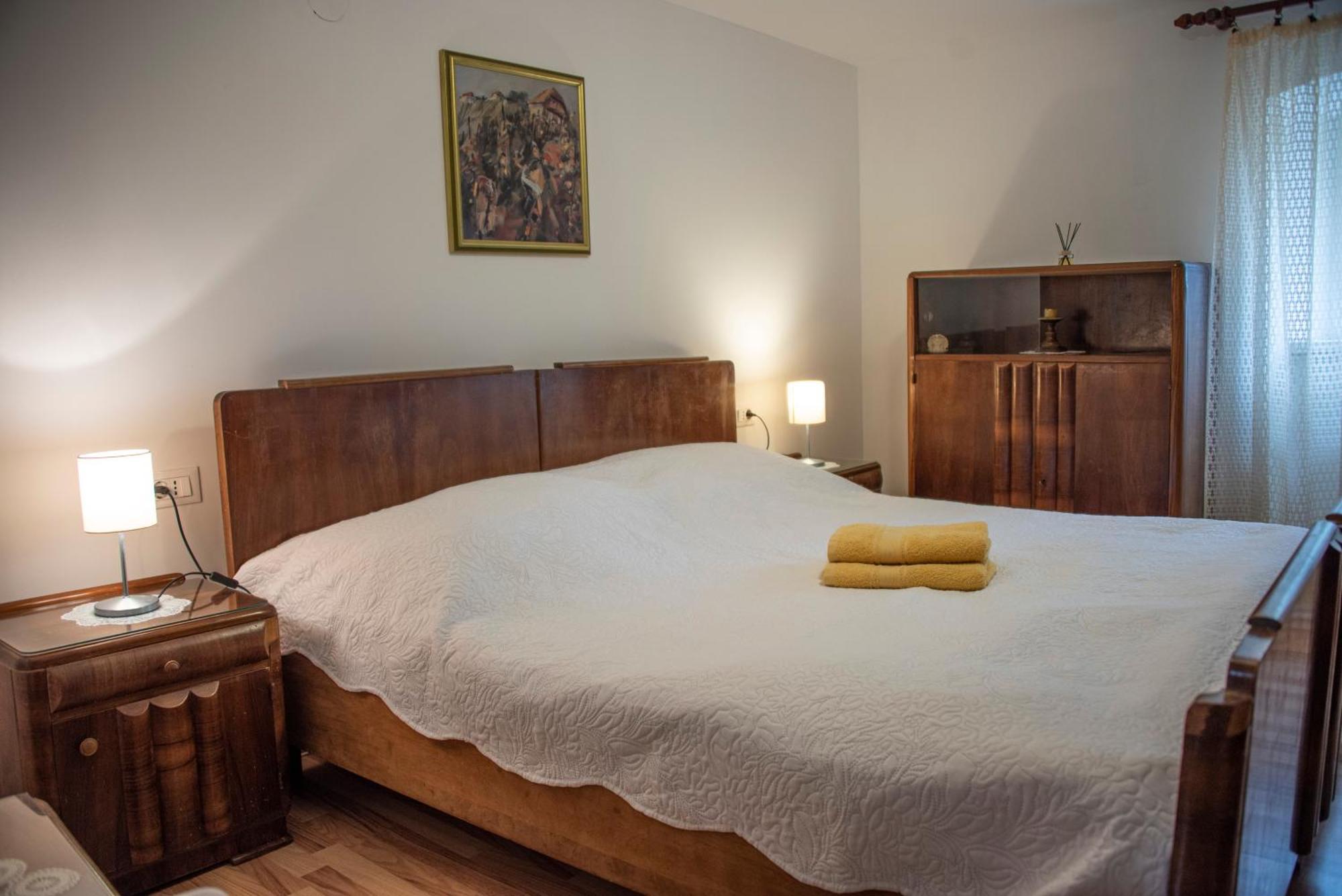 Apartman Nives Lubenice Luaran gambar